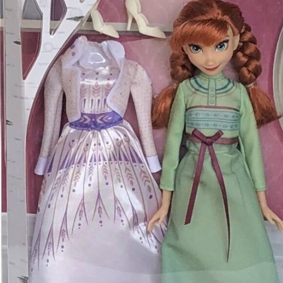 New in Box- Disney Princess Frozen Arendelle Fashions Anna  Doll with 2 Outfits - Picture 4 of 14